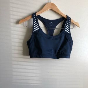 Athleta triple dare sports bra size medium